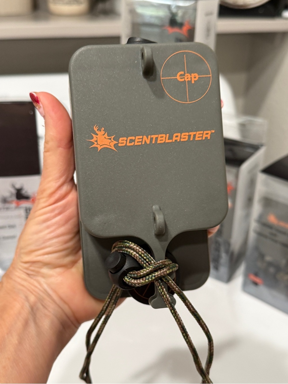 NIB 5 SCENTBLASTER Hunting Scent Dispenser with Rope. - Picture 4 of 10
